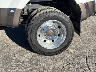 2021 Ford Super Duty F-450 DRW LARIAT 4WD Crew Cab 8' Box