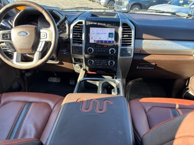 2021 Ford Super Duty F-450 DRW LARIAT 4WD Crew Cab 8' Box