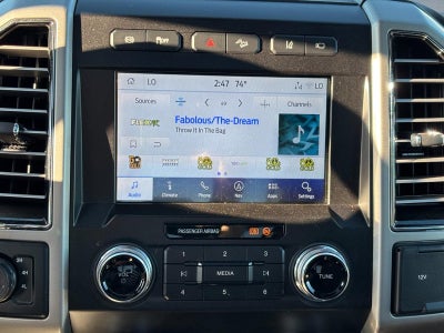 2021 Ford Super Duty F-450 DRW LARIAT 4WD Crew Cab 8' Box