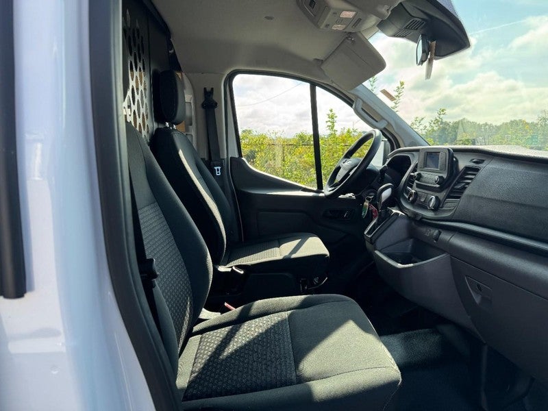 2025 Ford Transit Cargo Van T-250 130" Low Rf 9070 GVWR RWD