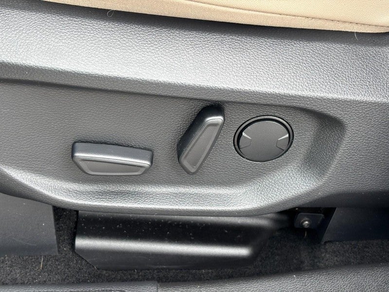 2025 Ford Ranger LARIAT 4WD SuperCrew 5' Box