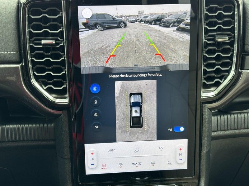 2025 Ford Ranger LARIAT 4WD SuperCrew 5' Box