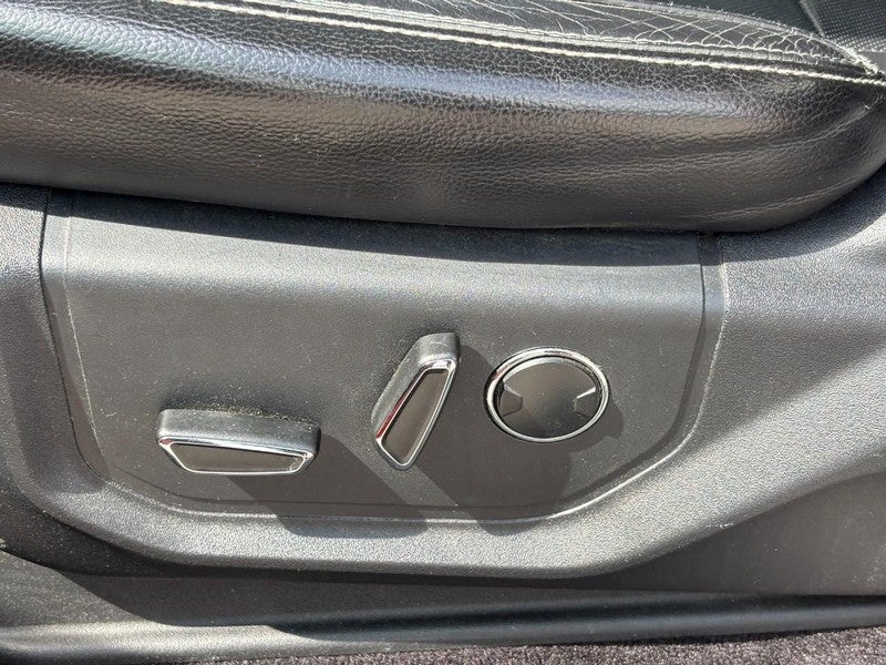 2015 Ford F-150 4WD SuperCrew 145" Lariat