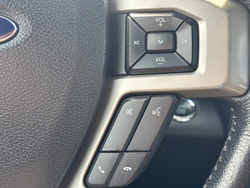 2015 Ford F-150 4WD SuperCrew 145" Lariat