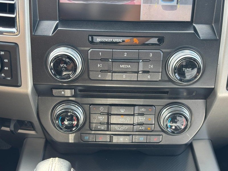 2015 Ford F-150 4WD SuperCrew 145" Lariat