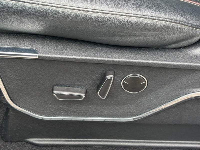 2023 Ford F-150 LARIAT 4WD SuperCrew 5.5' Box