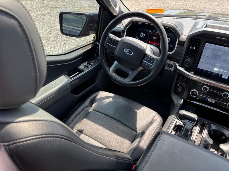 2022 Ford F-150 LARIAT 4WD SuperCrew 5.5' Box