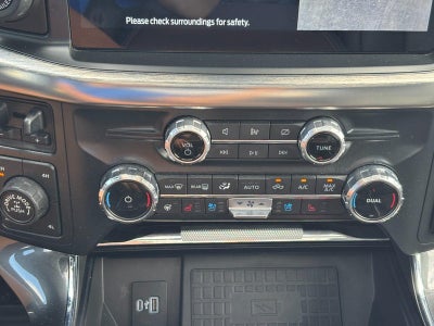 2022 Ford F-150 LARIAT 4WD SuperCrew 5.5' Box