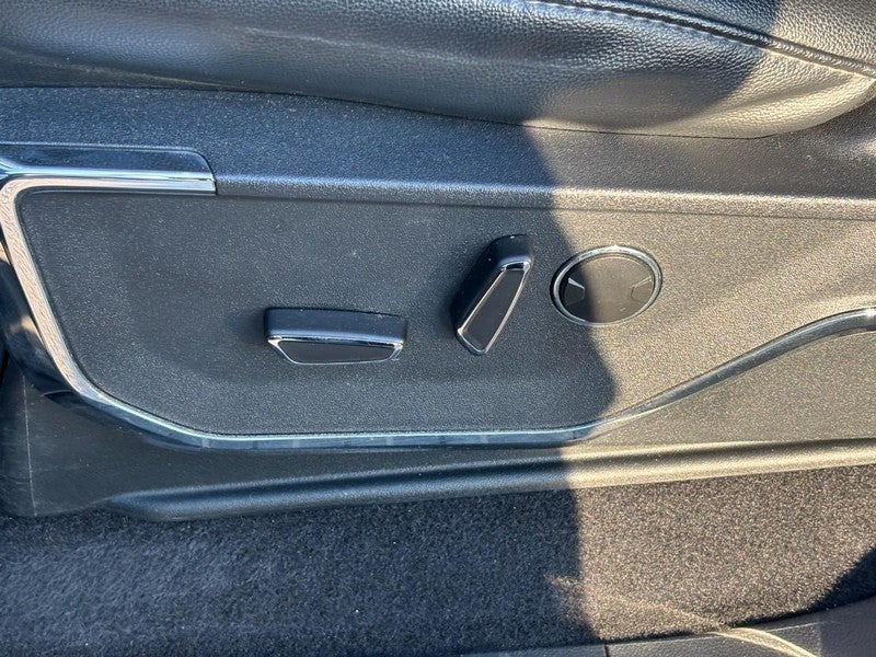 2023 Ford F-150 LARIAT 4WD SuperCrew 5.5' Box