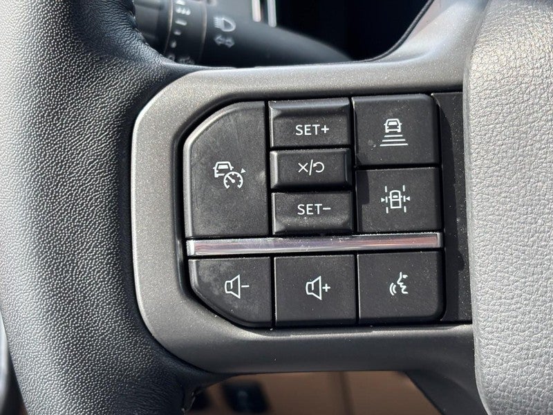 2022 Ford F-150 LARIAT 4WD SuperCrew 5.5' Box