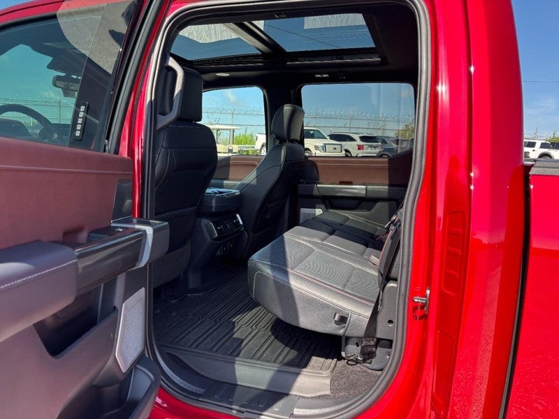 2023 Ford F-150 LARIAT 4WD SuperCrew 5.5' Box