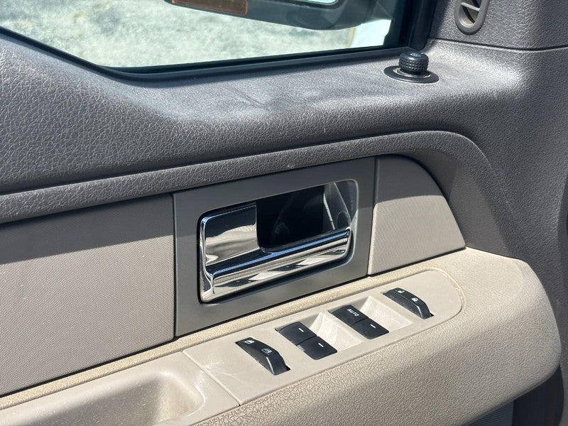 2010 Ford F-150 4WD SuperCrew 145" XLT
