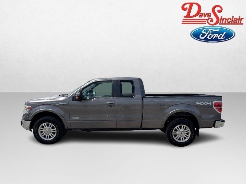 2014 Ford F-150 4WD SuperCab 145" Lariat