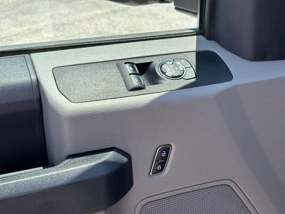 2022 Ford Super Duty F-350 SRW XL 4WD Reg Cab 8' Box