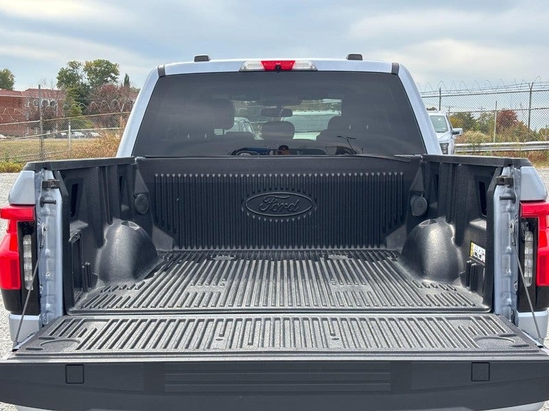 2022 Ford F-150 Lightning XLT 4WD SuperCrew 5.5' Box