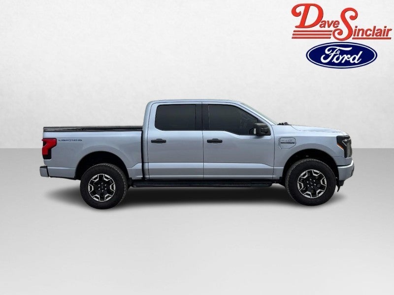 2022 Ford F-150 Lightning XLT 4WD SuperCrew 5.5' Box