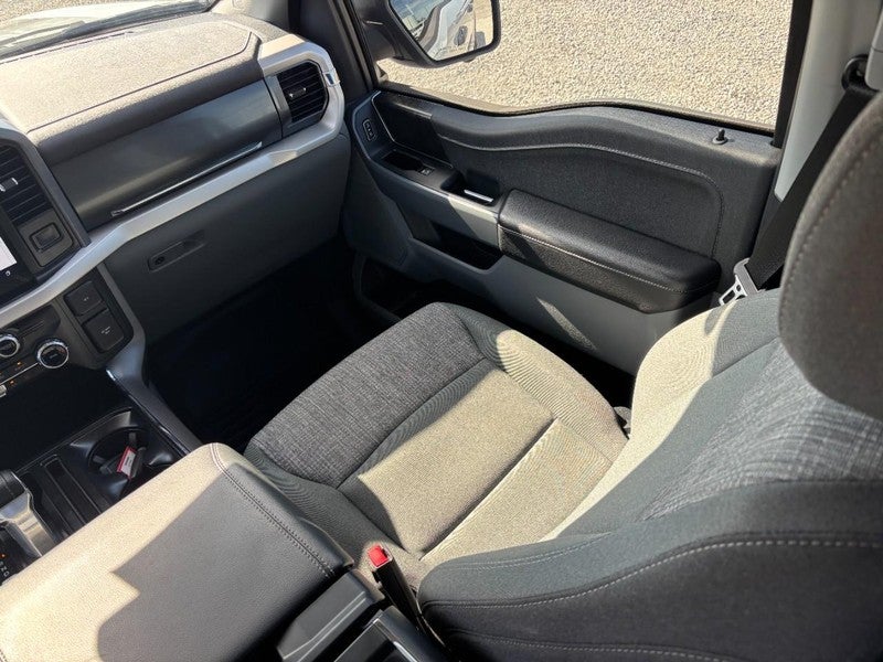 2023 Ford F-150 Lightning XLT 4WD SuperCrew 5.5' Box