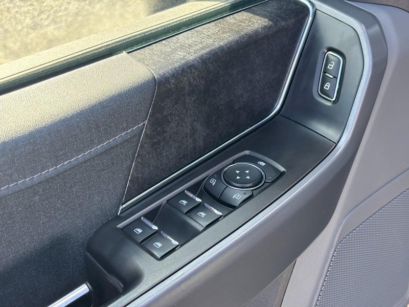 2023 Ford F-150 Lightning XLT 4WD SuperCrew 5.5' Box