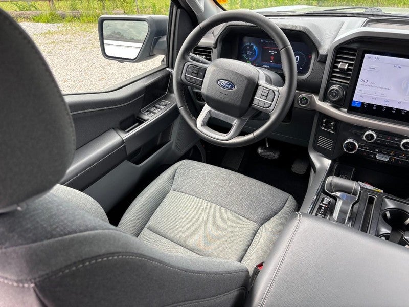 2025 Ford F-150 Lightning XLT 4WD SuperCrew 5.5' Box