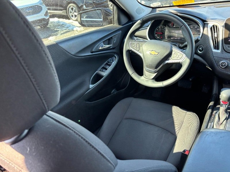 2023 Chevrolet Malibu 4dr Sdn RS