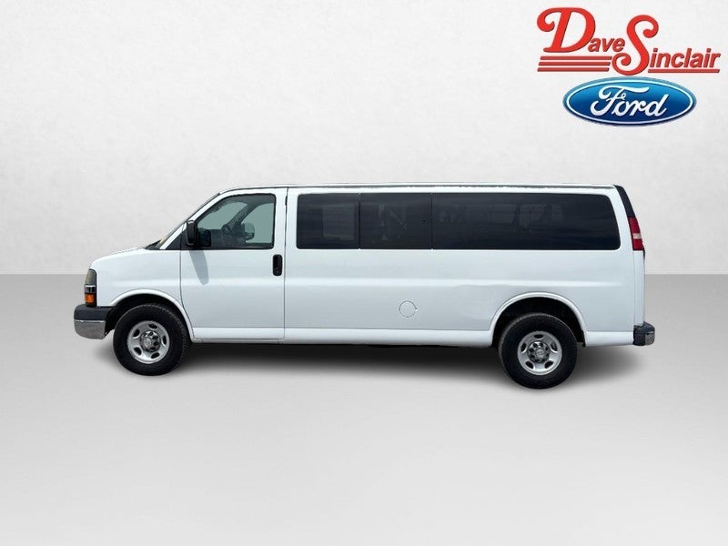 2014 Chevrolet Express Passenger RWD 3500 155" LT w/1LT