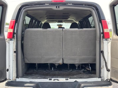 2014 Chevrolet Express Passenger RWD 3500 155" LT w/1LT