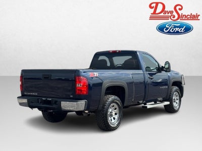 2009 Chevrolet Silverado 1500 2WD Reg Cab 133.0" Work Truck