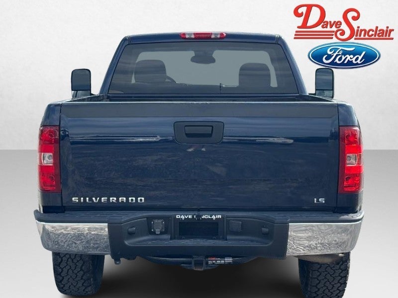 2009 Chevrolet Silverado 1500 2WD Reg Cab 133.0" Work Truck