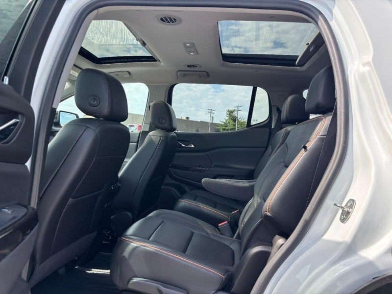 2022 GMC Acadia AWD 4dr AT4