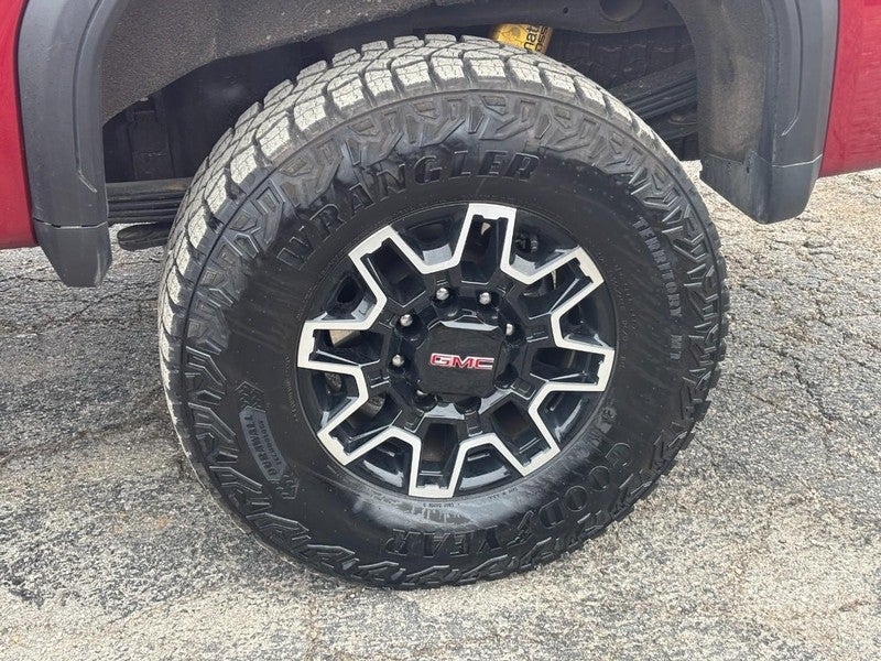 2025 GMC Sierra 2500HD 4WD Crew Cab 159" AT4X