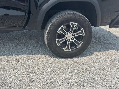 2025 GMC Canyon 4WD Crew Cab AT4