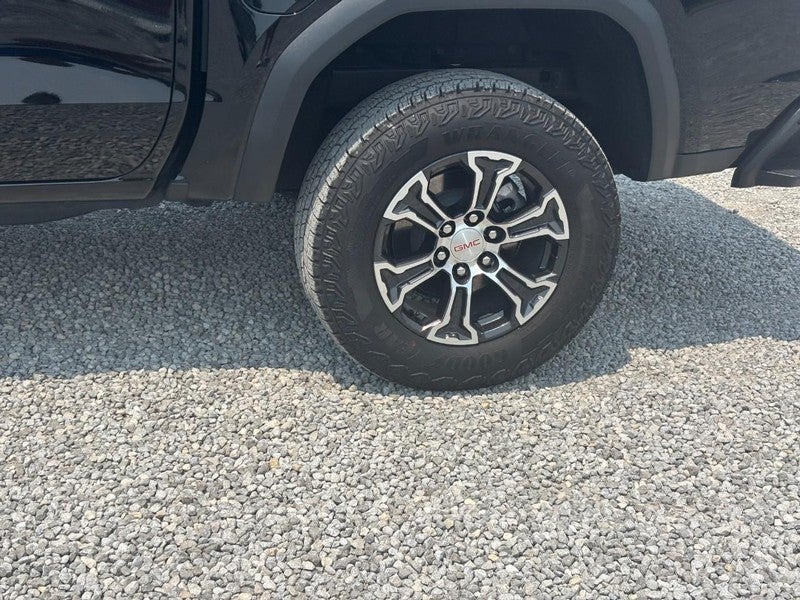 2025 GMC Canyon 4WD Crew Cab AT4
