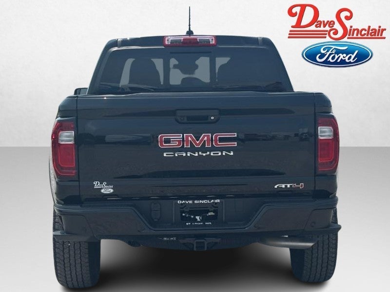 2025 GMC Canyon 4WD Crew Cab AT4