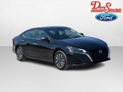 2025 Nissan Altima SV FWD