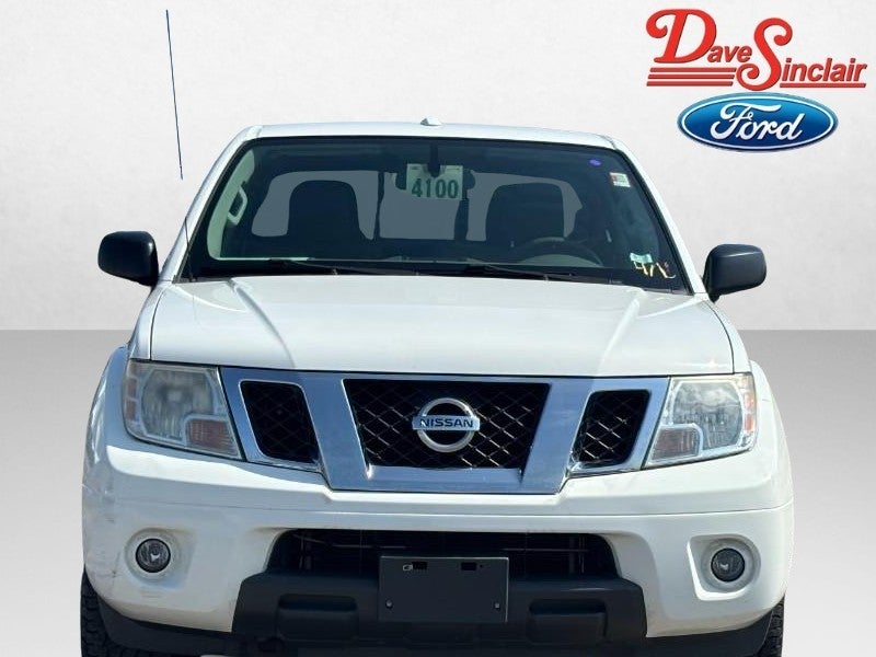 2015 Nissan Frontier 4WD Crew Cab SWB Auto SV
