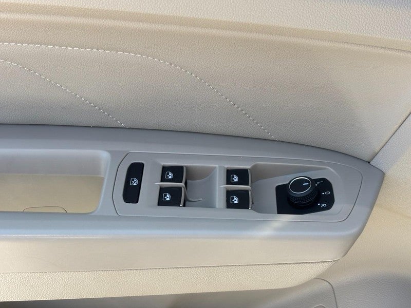2023 Volkswagen Atlas 3.6L V6 SE w/Technology 4MOTION