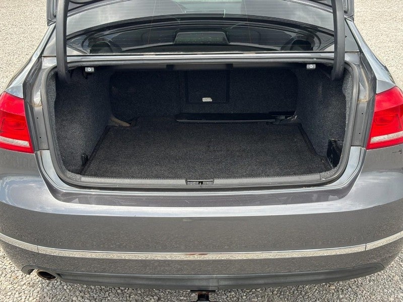 2014 Volkswagen Passat 4dr Sdn 2.0L DSG TDI SEL Premium