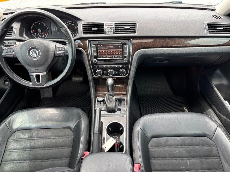2014 Volkswagen Passat 4dr Sdn 2.0L DSG TDI SEL Premium