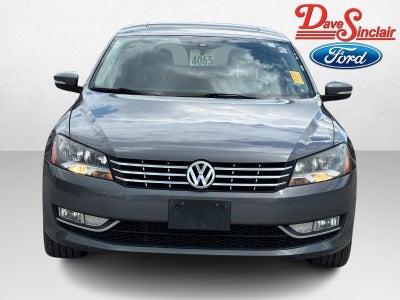 2014 Volkswagen Passat 4dr Sdn 2.0L DSG TDI SEL Premium