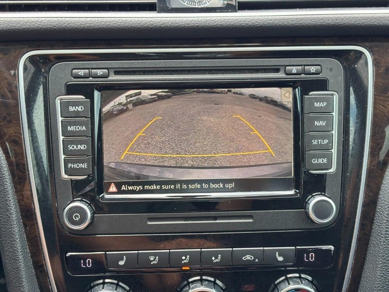 2014 Volkswagen Passat 4dr Sdn 2.0L DSG TDI SEL Premium