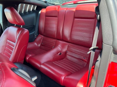 2005 Ford Mustang 2dr Cpe GT Deluxe