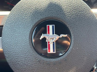 2005 Ford Mustang 2dr Cpe GT Deluxe