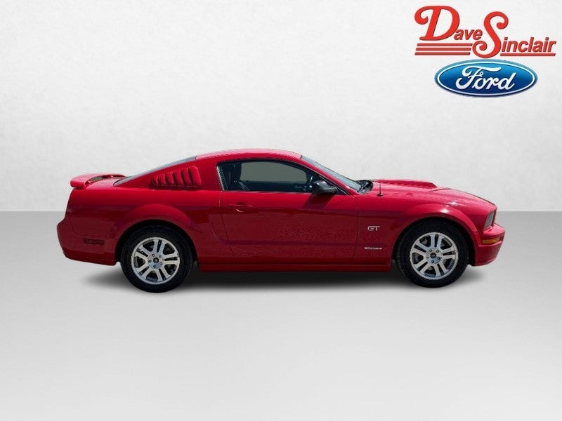2005 Ford Mustang 2dr Cpe GT Deluxe