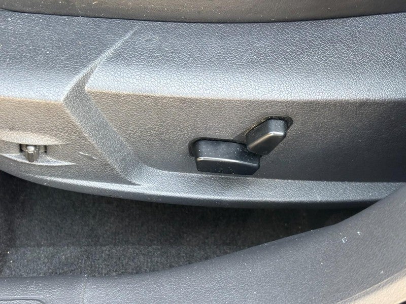 2010 Chrysler 300 4dr Sdn 300C Hemi RWD