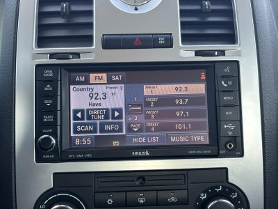 2010 Chrysler 300 4dr Sdn 300C Hemi RWD