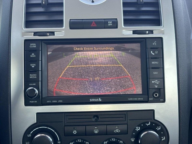 2010 Chrysler 300 4dr Sdn 300C Hemi RWD