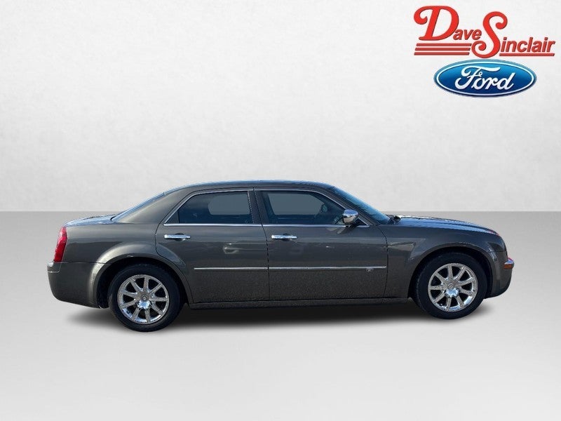 2010 Chrysler 300 4dr Sdn 300C Hemi RWD