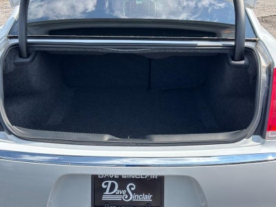 2023 Chrysler 300 Touring RWD