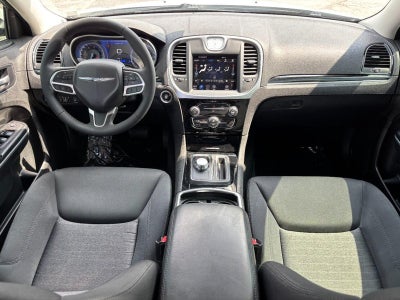 2023 Chrysler 300 Touring RWD