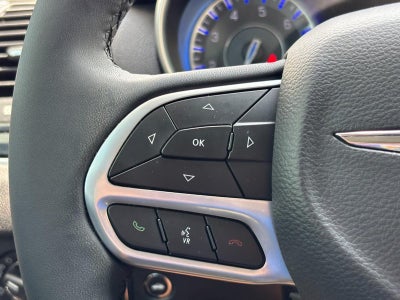 2023 Chrysler 300 Touring RWD